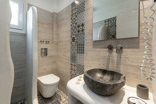 Standard Studio for 2 Adults and 1 Child (up to 10 years old)